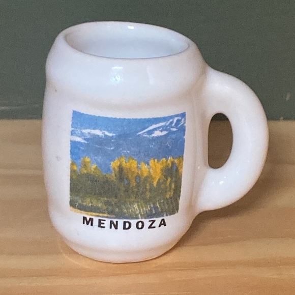 🌸 (2/$20) 3 Mini Mug Souveniers - Picture 8 of 9